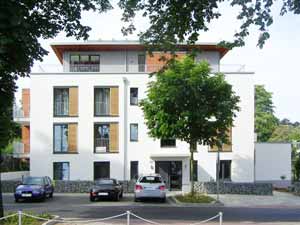 Wohn- und Geschäftshaus
